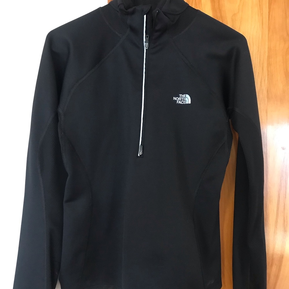 North face pull over